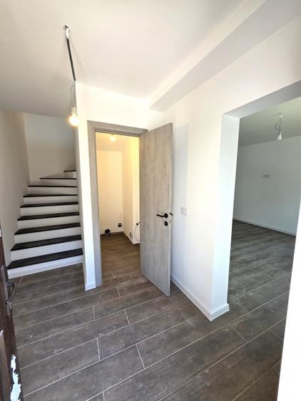 Duplex cu 3 camere cu Canalizare în Chitila