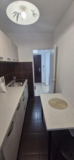 Garsonieră decomandată în Drumul Taberei