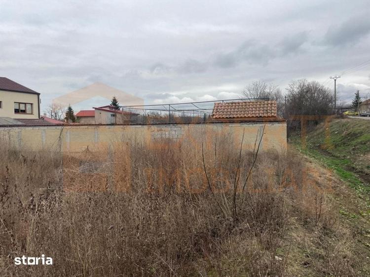 Teren de 954 mp, în Central