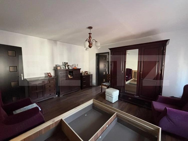 De vanzare apartament cu 2 camere in Rogerius - 1