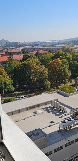 Apartament cu 3 camere semidecomandat, mobilat în Grigorescu