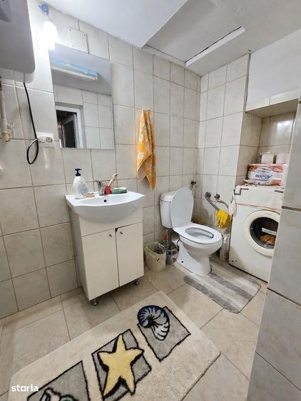 Casă cu 4 camere cu Teren 1000 Mp în Perieți