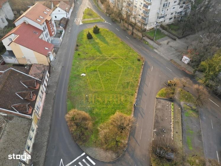 Teren de 905 mp, în Lunei