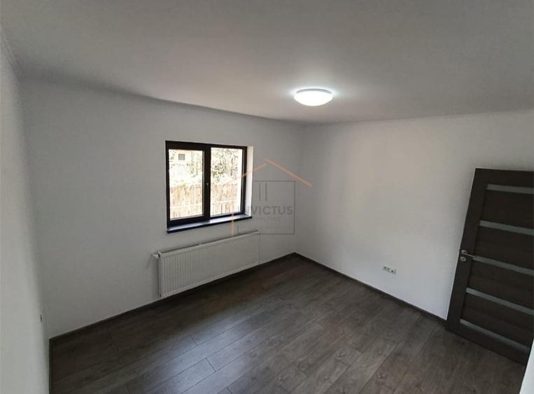 Casă individuală cu 4 camere cu Canalizare în Câmpineanca