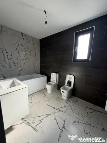 Spațiu comercial, de 180 mp, în Central