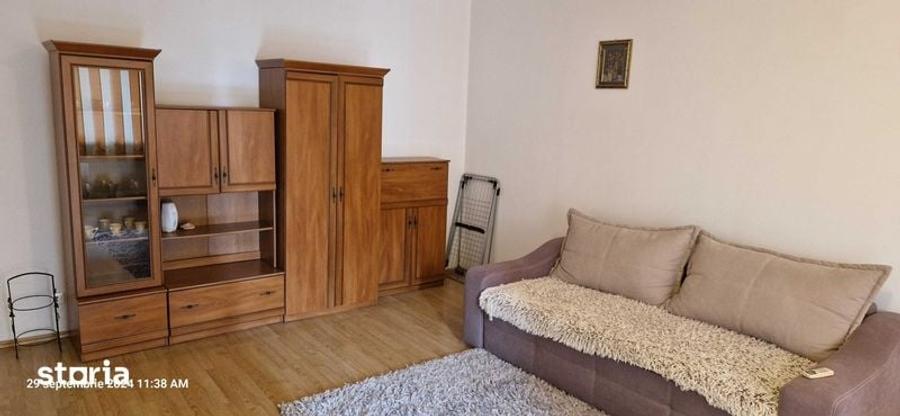 Apartament cu 2 camere decomandat în Titan