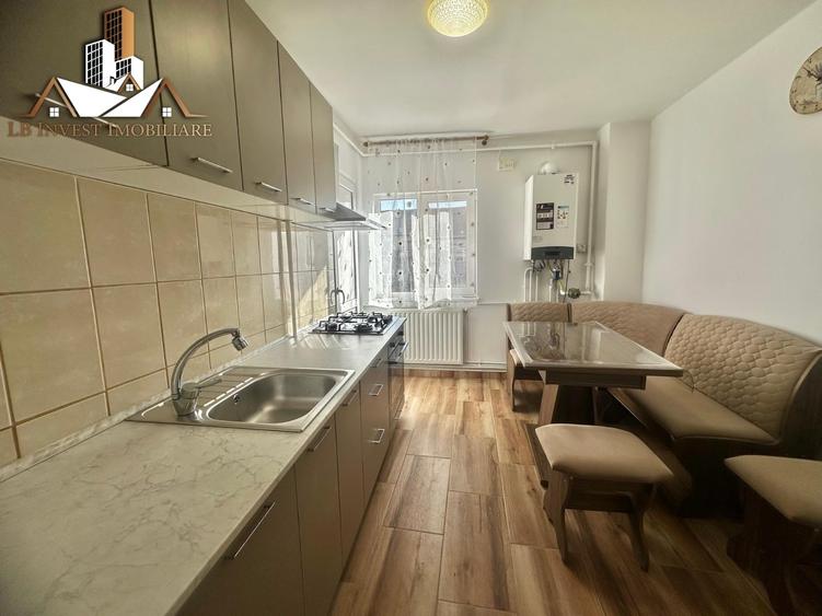 Apartament cu 4 camere decomandat, mobilat în Bucovina