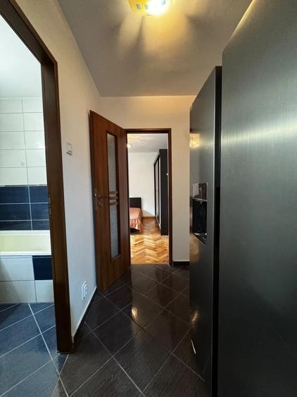Apartament cu 3 camere circular în Tudor Vladimirescu