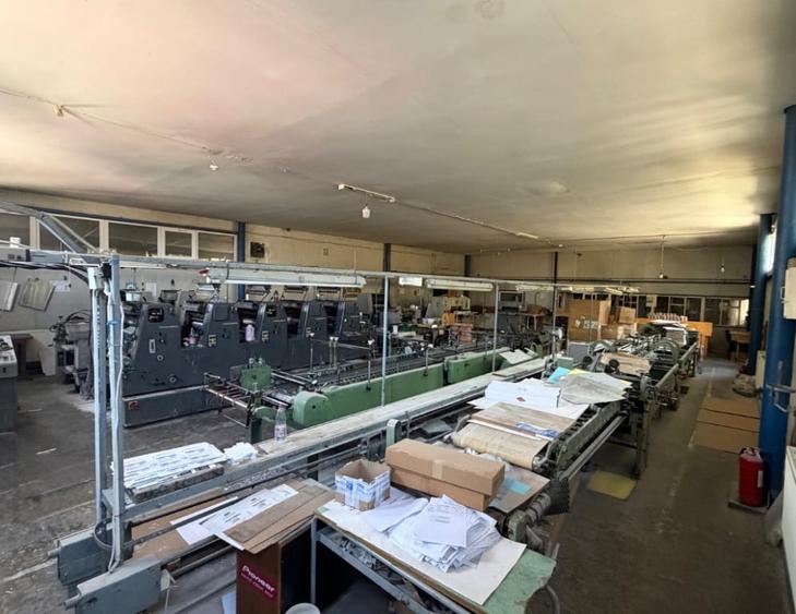 Casă cu 10 camere cu Teren 675 Mp în Dobroești