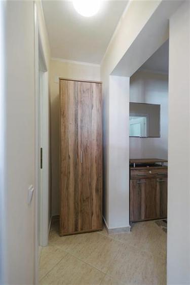 Apartament cu 2 camere decomandat, mobilat în Răcădău