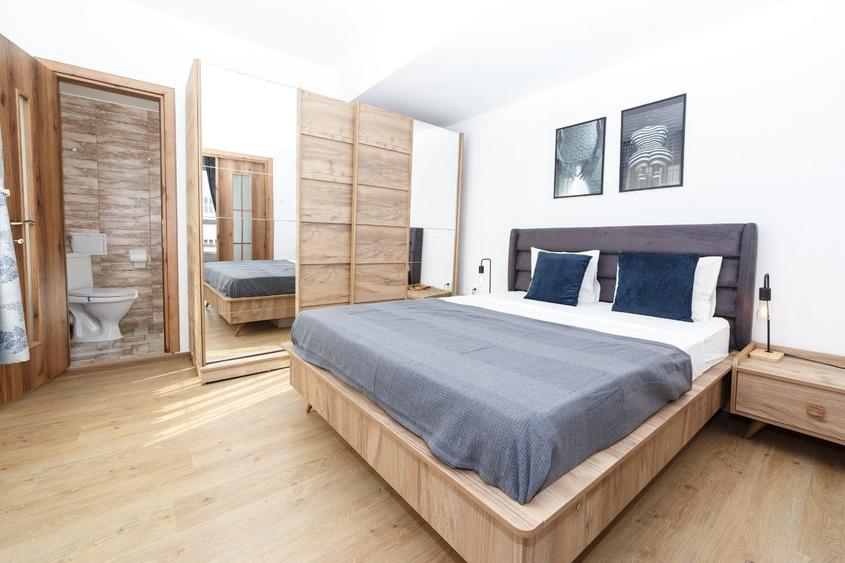 Apartament cu 2 camere semidecomandat, mobilat în Universitate