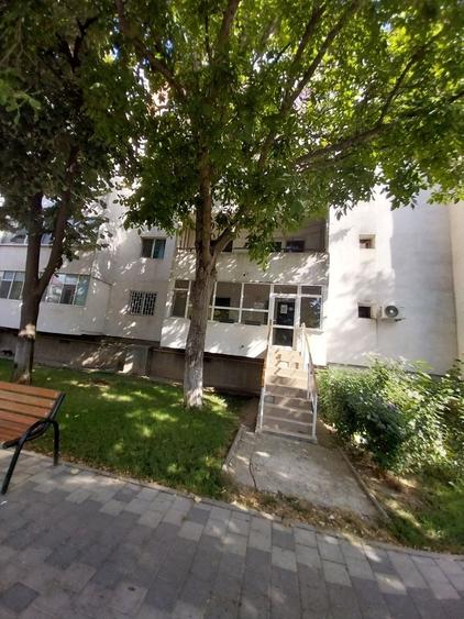 Spațiu comercial, de 90 mp, în Amara