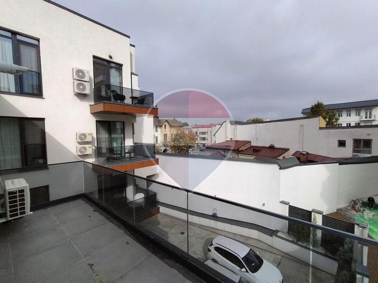 Apartament cu 2 camere decomandat, mobilat în Dacia