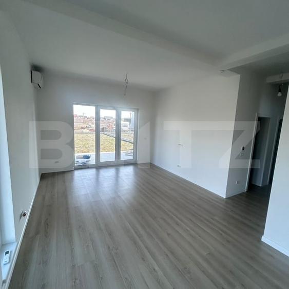 Duplex cu 4 camere cu Canalizare în Săcălaz