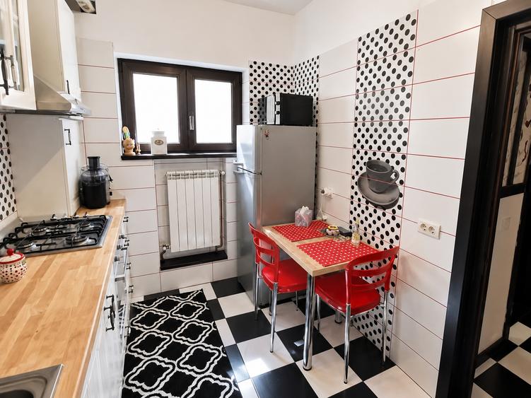 Apartament cu 2 camere decomandat, mobilat în Ultracentral
