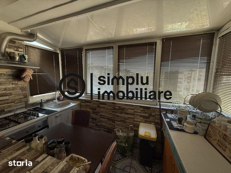 Apartament cu 3 camere în Calea București