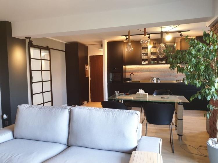 Apartament cu 3 camere decomandat în Decebal