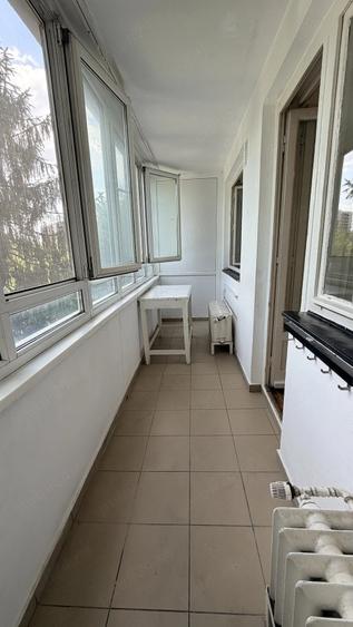 Apartament cu 2 camere semidecomandat în Pajura