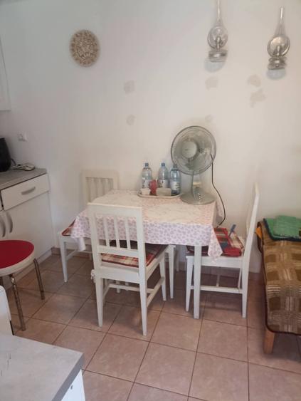 Casă individuală cu 2 camere cu Canalizare în Simeria