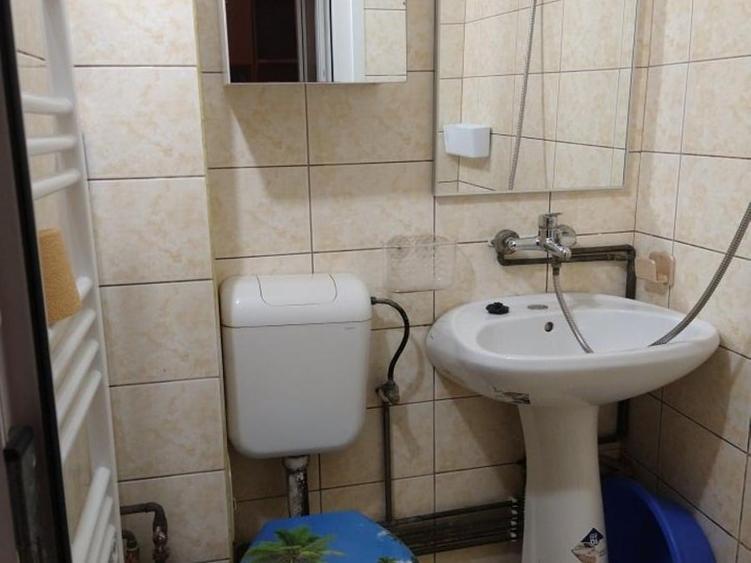 Garsonieră decomandată în Complex Studențesc — fotografia 3