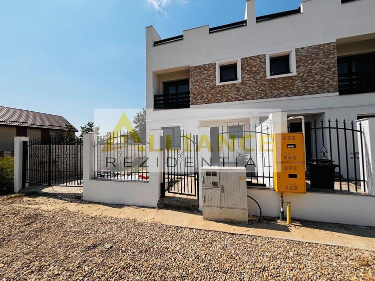 Duplex cu 4 camere cu Canalizare în Berceni