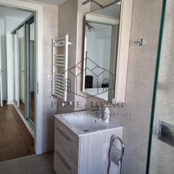 Apartament cu 3 camere, mobilat în Victoriei