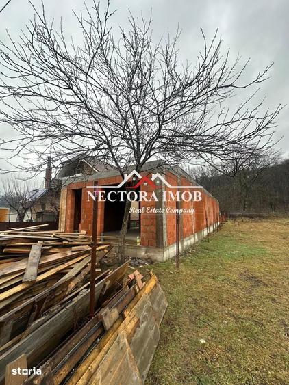 Casă cu 4 camere cu Teren 713 Mp în Hidiș