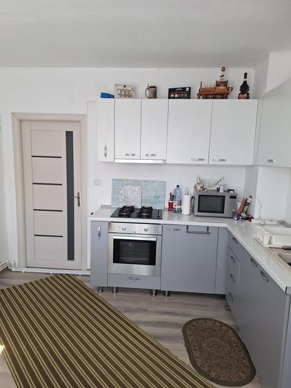Casă cu 2 camere nedecomandat cu Teren 450 Mp în Petros