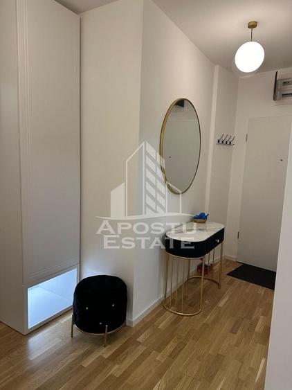 Apartament cu 4 camere decomandat, mobilat în Take Ionescu