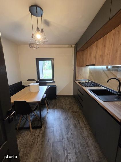 Apartament cu 3 camere în Prundu