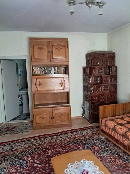 Casă cu 4 camere cu Teren 750 Mp în Chercea