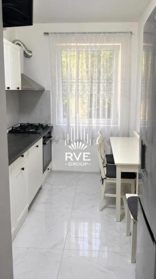 Apartament cu 4 camere în Gorjului