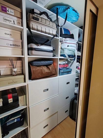 Apartament cu 4 camere decomandat în Micro 20