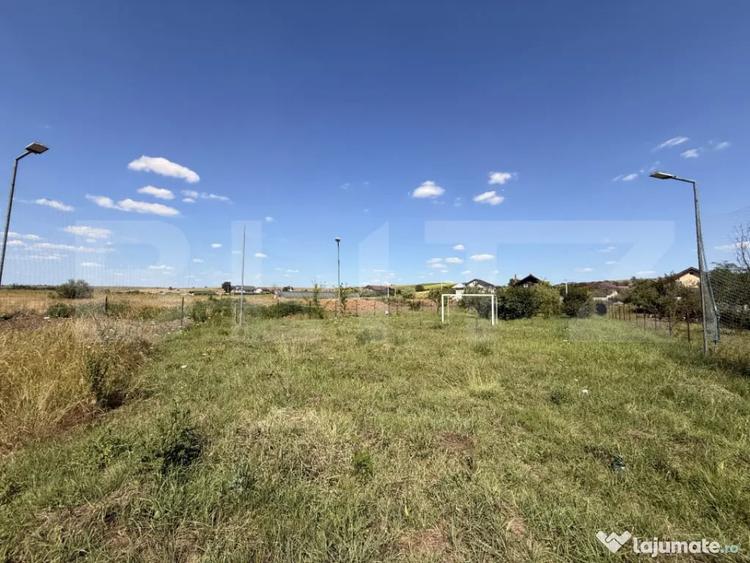 Casă cu 3 camere cu Teren 2200 Mp în Central
