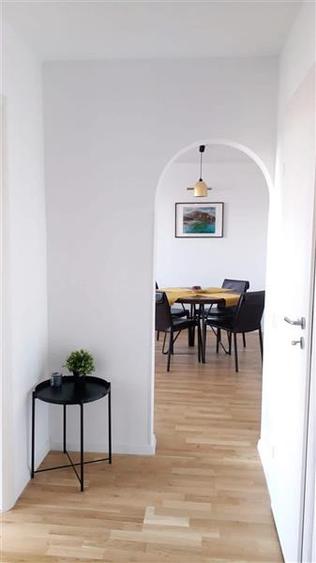 2 Cam Radisson - Calea Victoriei - 1