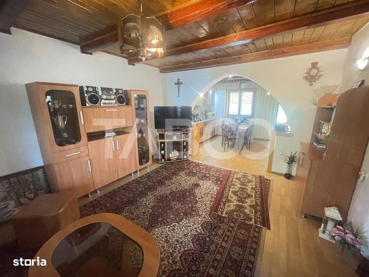 Casă cu 4 camere cu Teren 140 Mp în Central