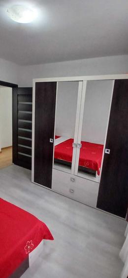 Apartament de inchiriat langa scoala 7,et 1 ,toate utilitatile - 11