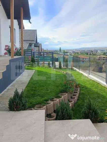 Casă cu 3 camere cu Teren 425 Mp în Someșeni