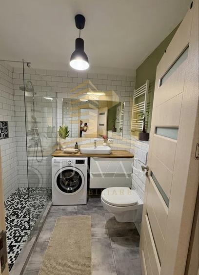 Apartament cu 2 camere semidecomandat, mobilat în Sopor