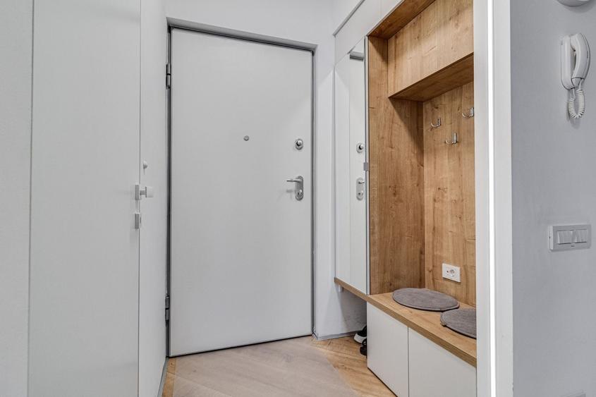 Apartament cu 3 camere decomandat în Pipera