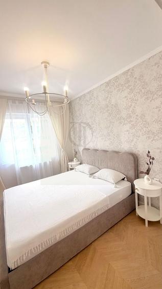 Apartament cu 3 camere semidecomandat în Florești