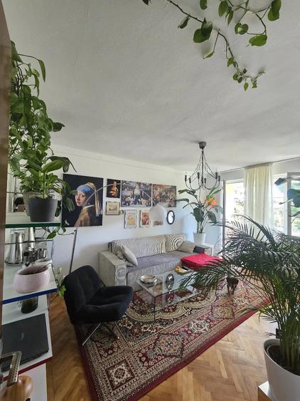 Apartament cu 3 camere decomandat în Nord