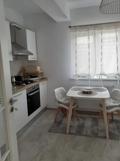 Casă cu 3 camere cu Teren 244 Mp în Vișan