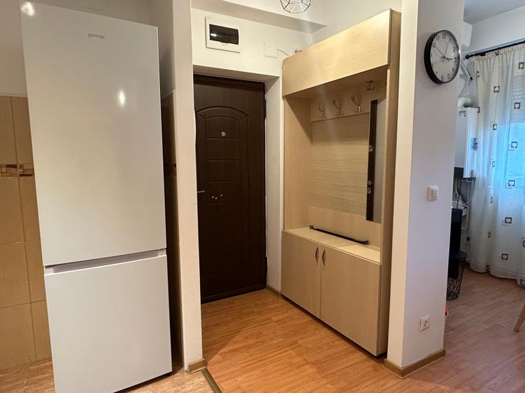 Apartament cu 3 camere în Torontalului