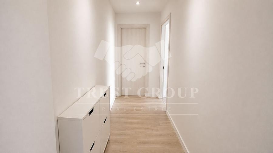 Apartament cu 3 camere semidecomandat în Domenii