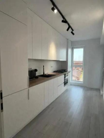 Apartament cu 2 camere decomandat în Calea București