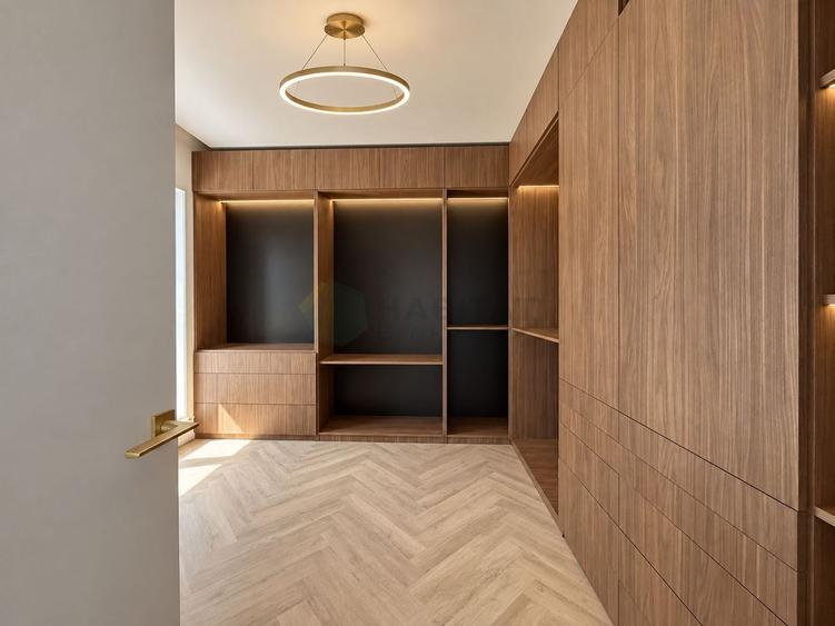 Casă individuală cu 6 camere cu Piscina în Tunari