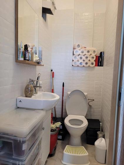 Apartament cu 4 camere decomandat în Dămăroaia