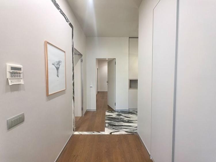 Apartament cu 4 camere decomandat, mobilat în Iancu Nicolae