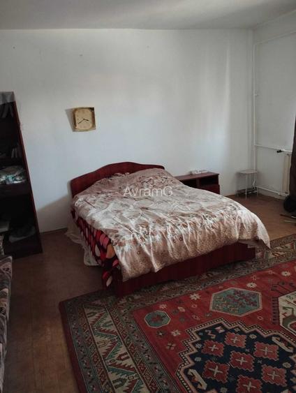 Proprietar | Garsoniera decomandata 37 mp + balcon 6 mp, Tudor Vladimirescu, Pitesti
